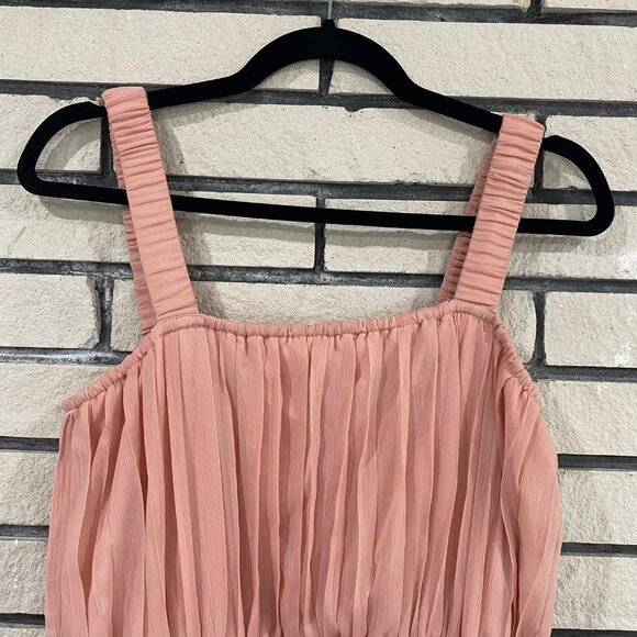 Inari Pink Pleated Midi Dress - Picture 3 of 6